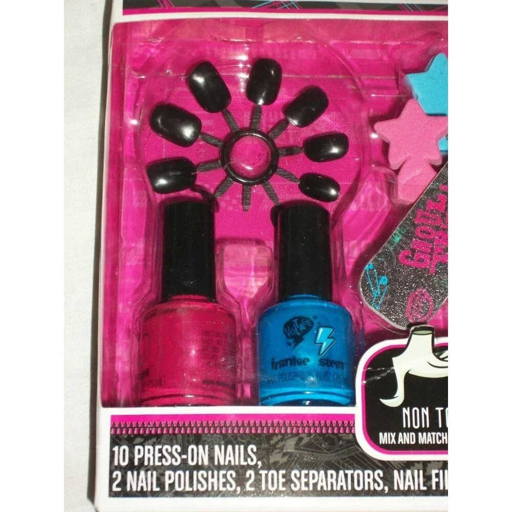 Monster High Clawsome Nail Set Press on Nails Polish Toe Separators File Stick
